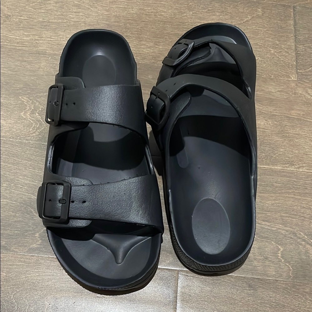 NWT (no brand)Men Sandals size 11/12 - Picture 8 of 8